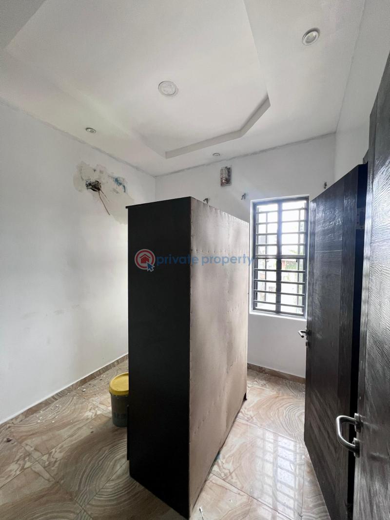 4 bedroom Semi detached Duplex For Rent Estate Osapa London Lekki Lagos - 5