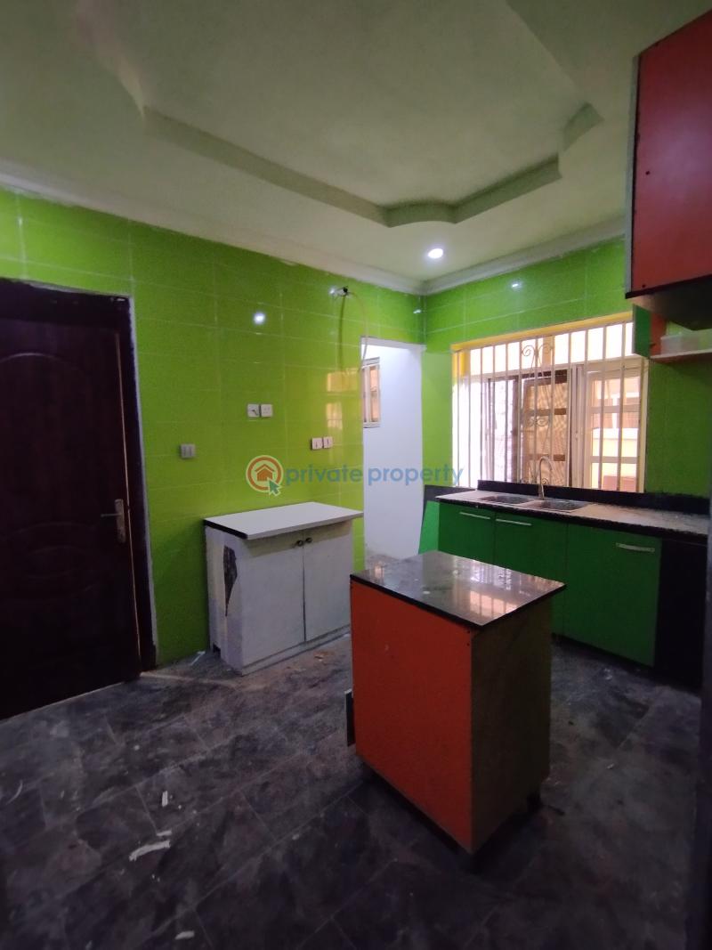 5 bedroom Detached Duplex For Rent Ilasan Lekki Lagos - 3