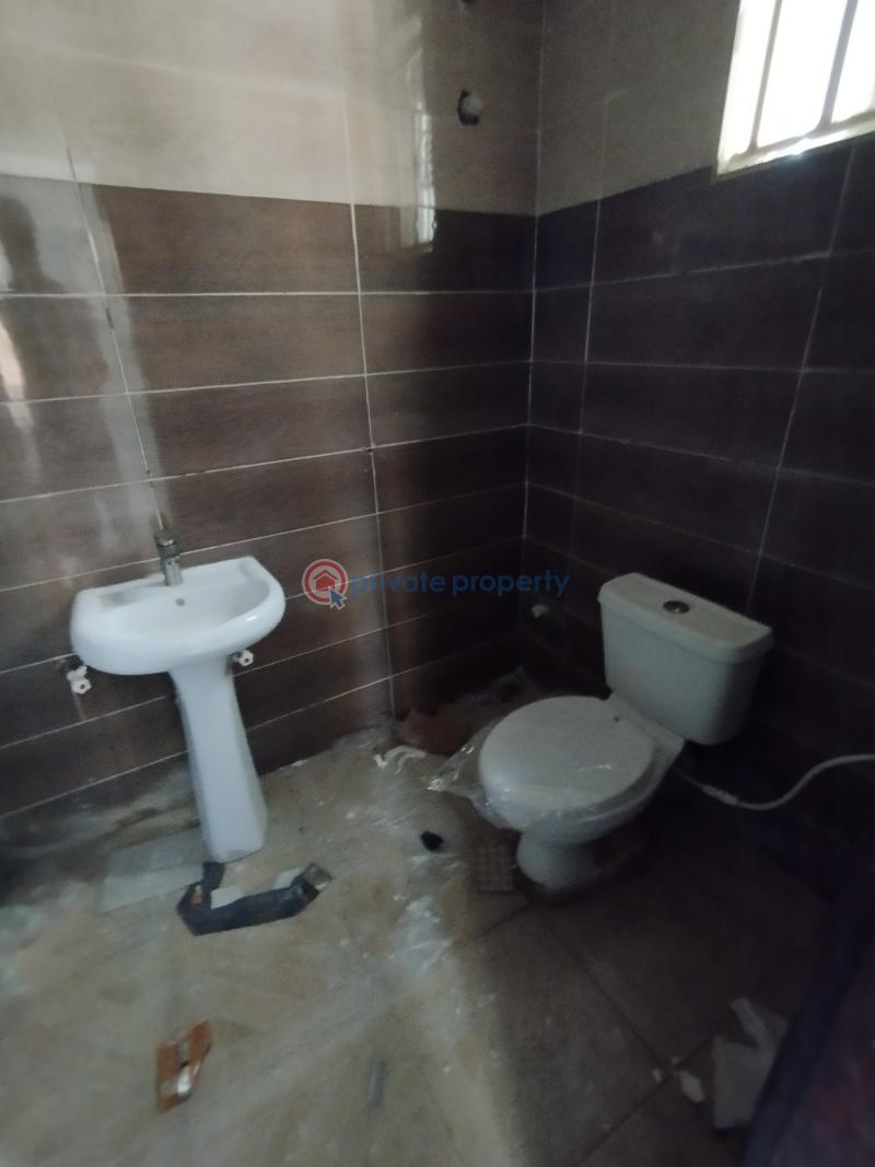5 bedroom Detached Duplex For Rent Ilasan Lekki Lagos - 21