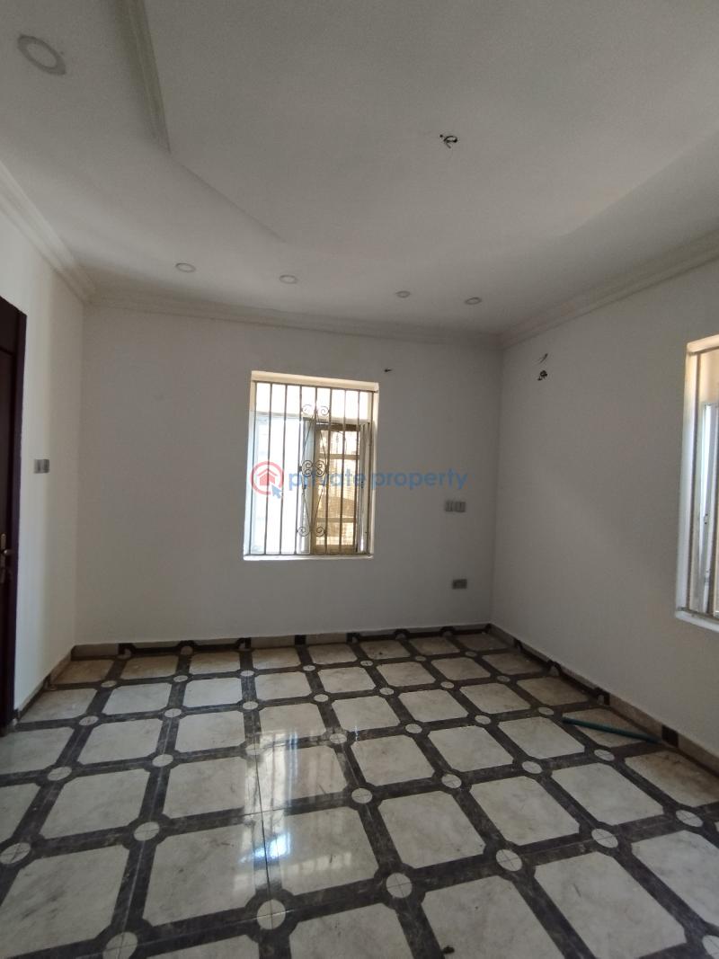 5 bedroom Detached Duplex For Rent Ilasan Lekki Lagos - 18
