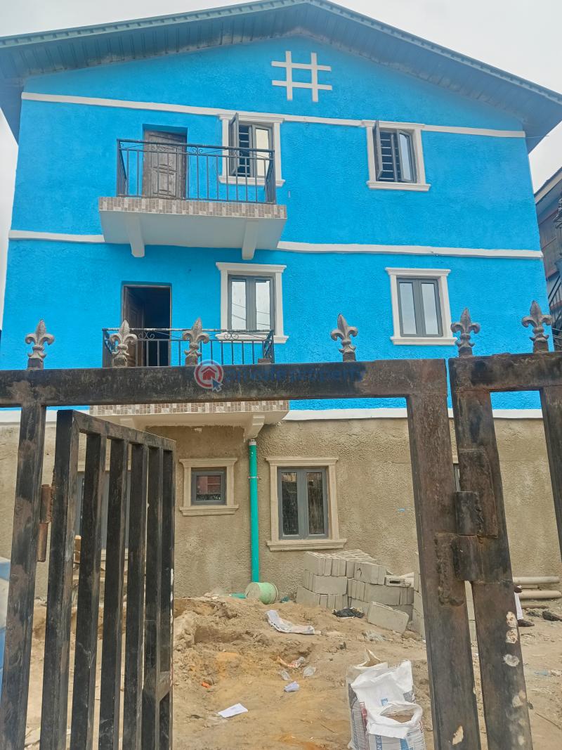 1 bedroom Mini Flat For Rent Fadeyi Yaba Fadeyi Shomolu Lagos - 3