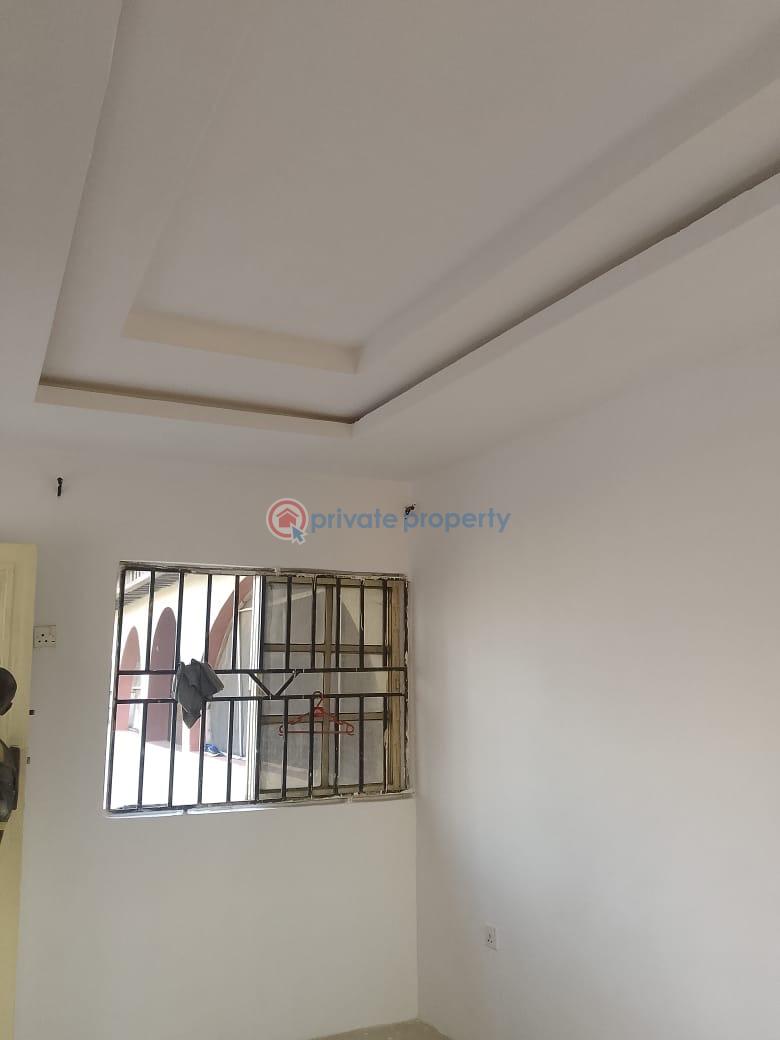 1 bedroom Block Of Flats For Rent Ire Akari Estate Axis, Akala Express Ibadan Oyo - 4