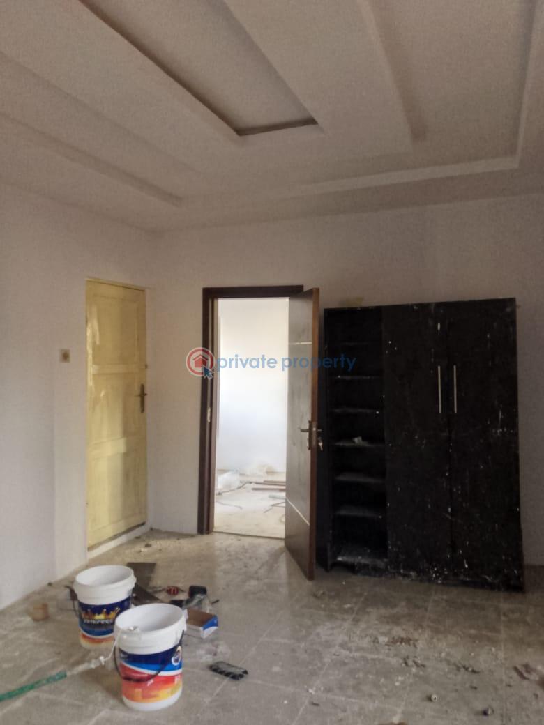 1 bedroom Block Of Flats For Rent Ire Akari Estate Axis, Akala Express Ibadan Oyo - 1