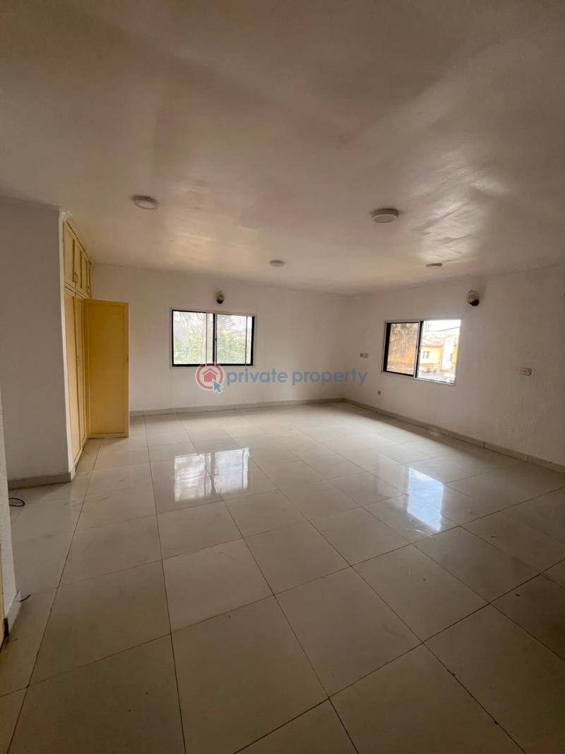 3 bedroom Shared Apartment For Rent Lekki Phase 1 Lagos - 1