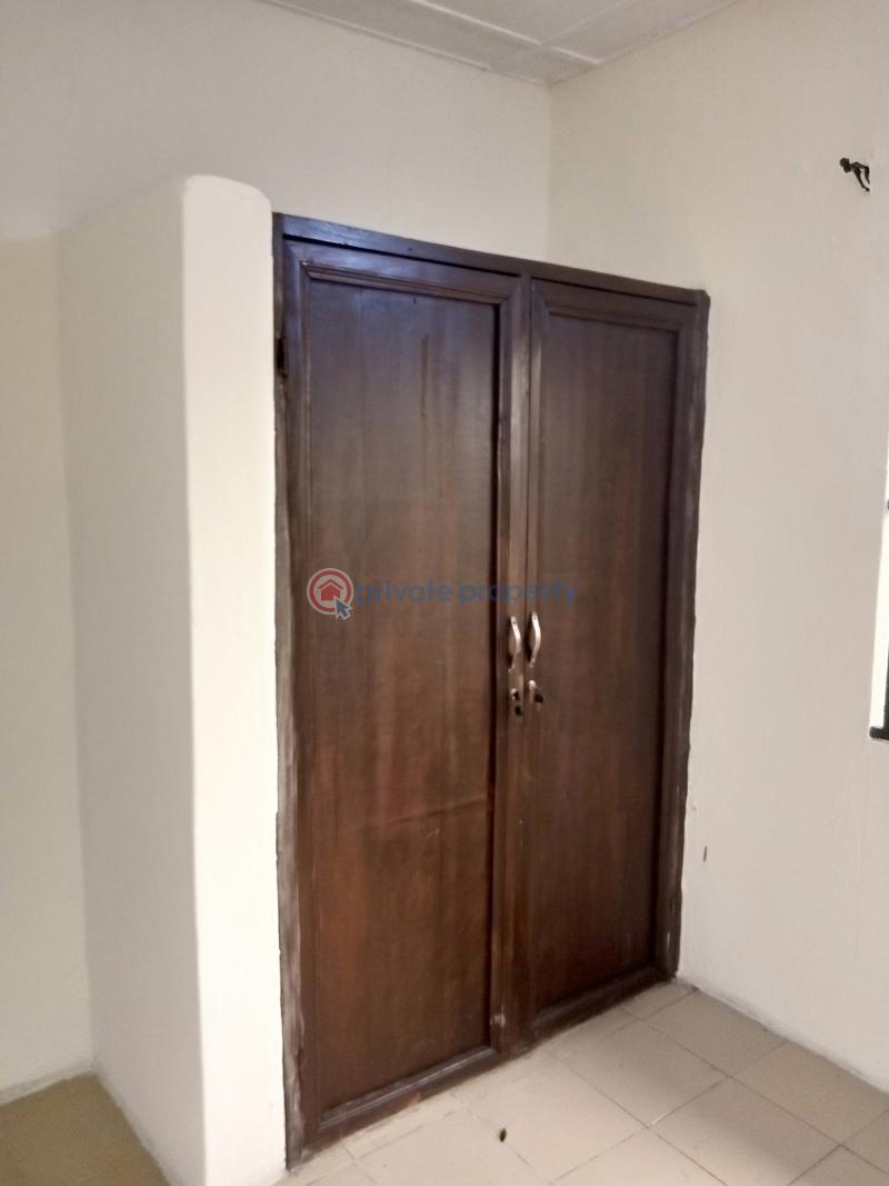 3 bedroom Block Of Flats For Rent Isolo Lagos - 7