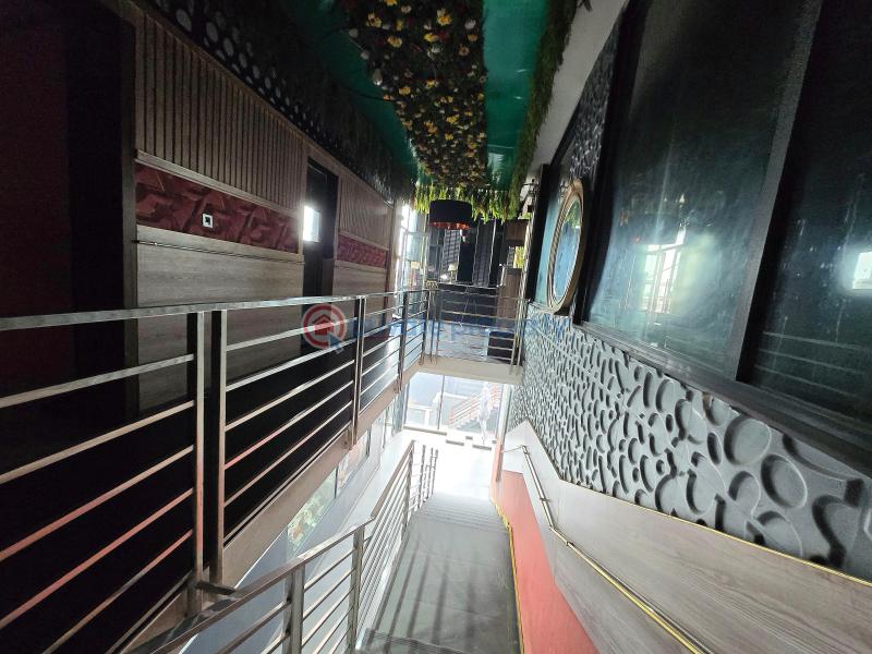 Restaurant space available - 6 Restaurant/Bar For Rent Lekki Phase 1 Lagos - 6