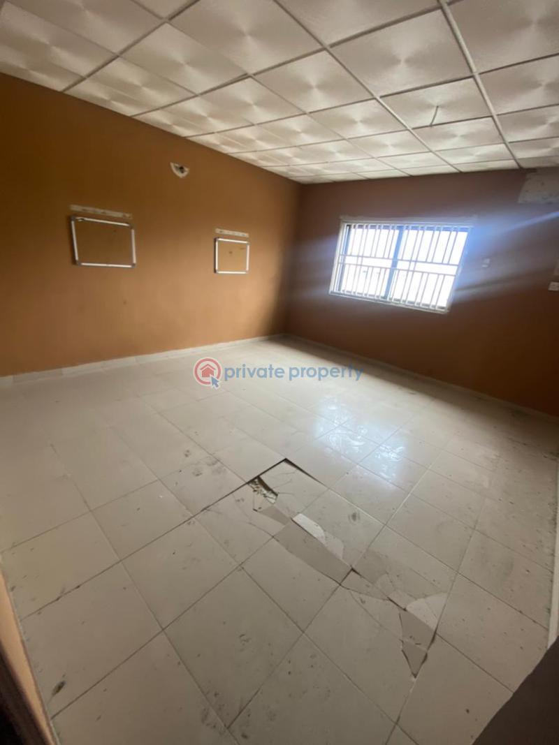 Restructured 4 units of terraces on 1300 sqm of land for commercial use in vi - 4 10 bedroom Terrace For Rent Victoria Island Extension Lagos - 4