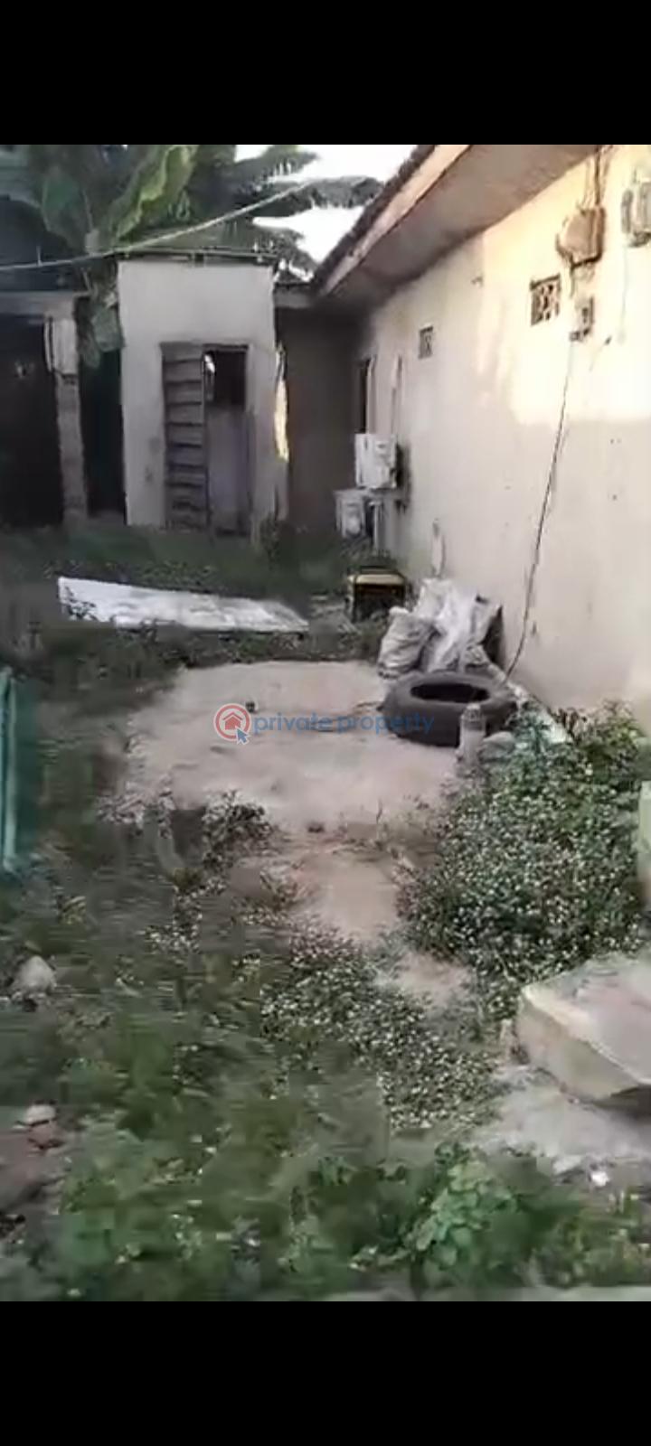 House For Sale Along Ebute Igbogbo Road Ikorodu Ebute Ikorodu Lagos - 1