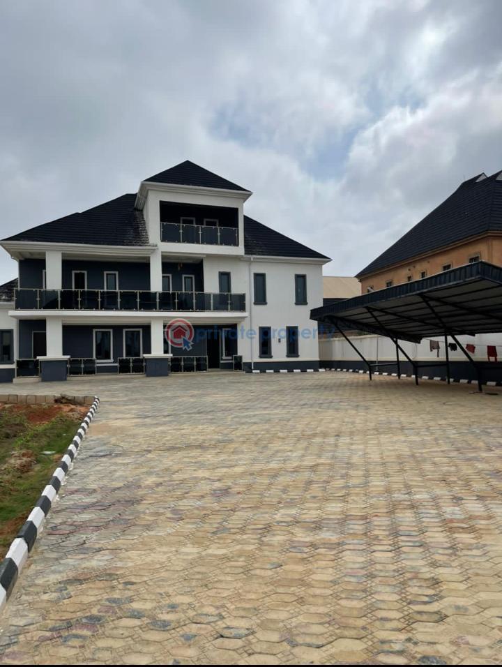 5 bedroom Duplex For Sale Yingi, Rayfield Jos South Plateau