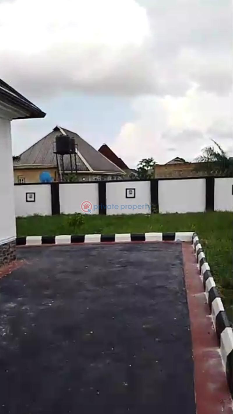 Block Of Flats For Sale Back Of Guinness Area By Old Road Off Sapele Road Benin Edo - 7