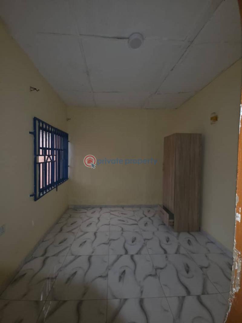 Flat & Apartment For Rent Situated Around Motomori Villa Off Jankata (item 7/sofeco Filling Station), Kuola/elebu Area, Ibadan. Ibadan Oyo - 5