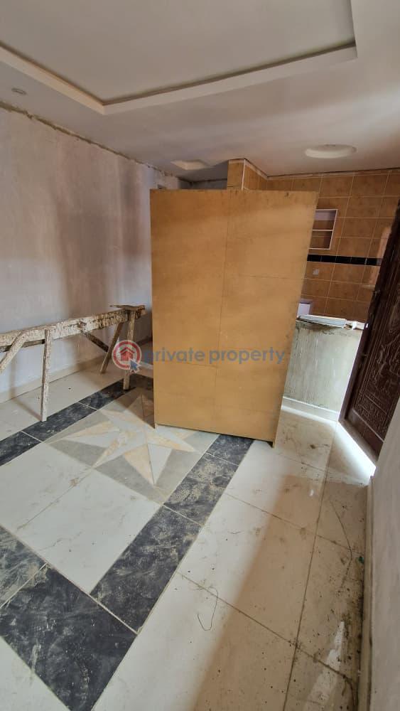 1 bedroom Block Of Flats For Rent Opposite Abbey Technical School, Within Walking Distance Of Taska Filling Station Akala Express Ibadan Oyo - 2