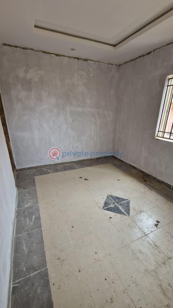 1 bedroom Block Of Flats For Rent Opposite Abbey Technical School, Within Walking Distance Of Taska Filling Station Akala Express Ibadan Oyo - 5