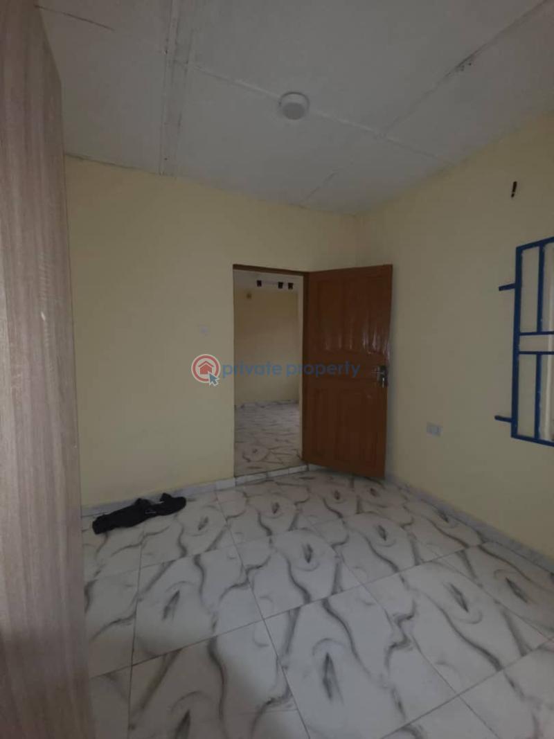 Flat & Apartment For Rent Situated Around Motomori Villa Off Jankata (item 7/sofeco Filling Station), Kuola/elebu Area, Ibadan. Ibadan Oyo - 4