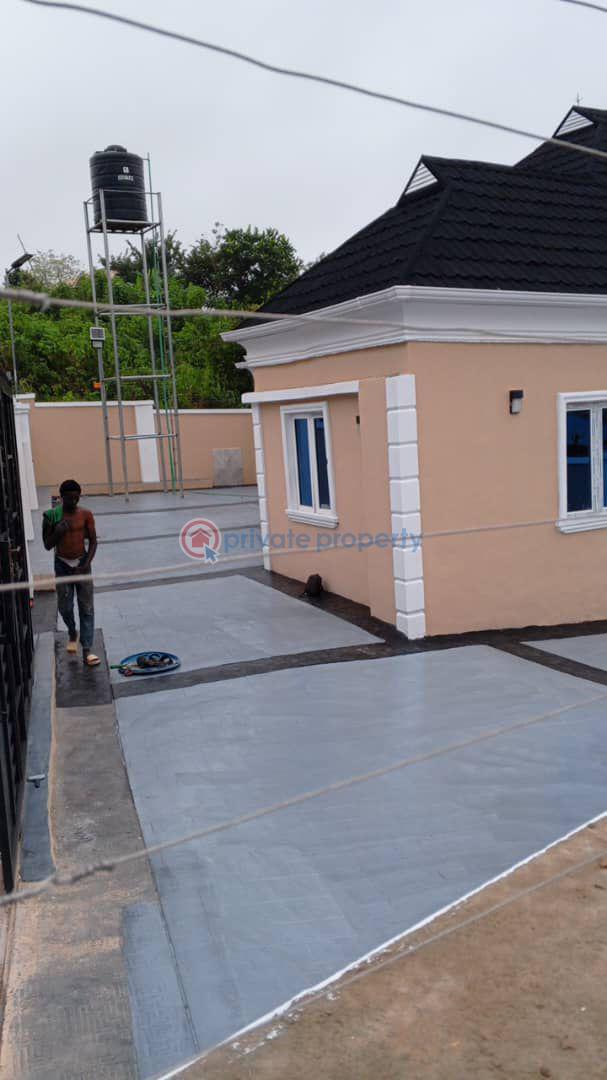 1 bedroom Block Of Flats For Rent Behind Highflier School, Idi Ahun Akala Express Ibadan Oyo - 3