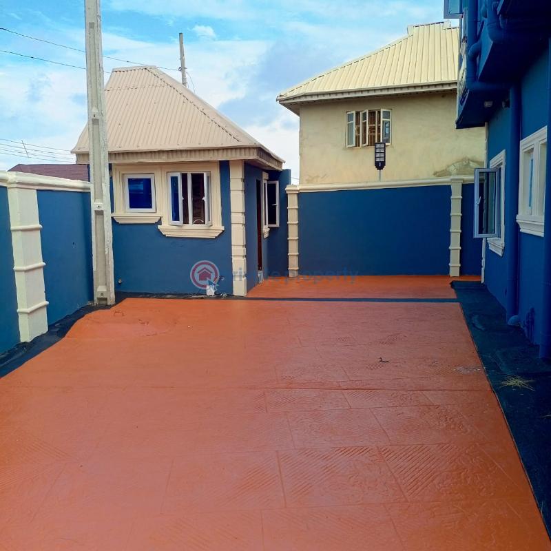 1 bedroom Mini Flat For Rent Golden Palace Off Akala Express Akala Express Ibadan Oyo - 2