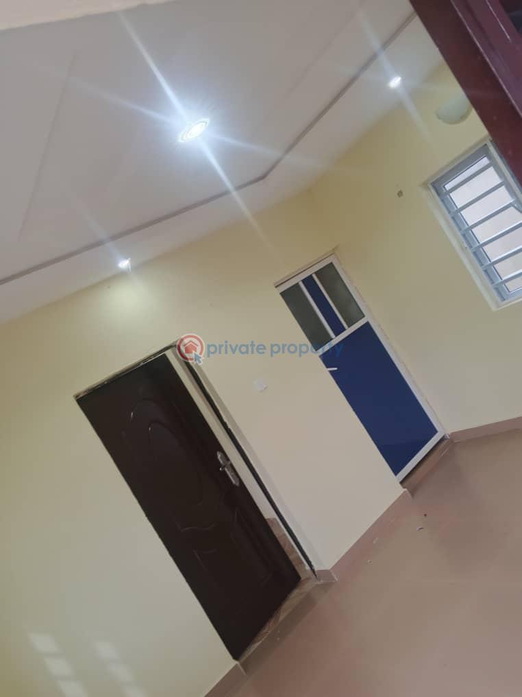 Room and parlor self at zenith hospital elebu - 1 1 bedroom Mini Flat For Rent Zenith Elebu Ibadan Oyo - 1