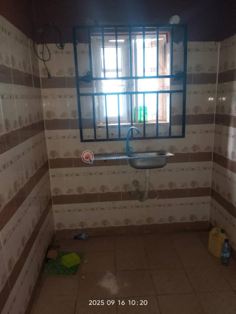 Room and parlor self available at iyana agbala after adegbayi with tiles, new ife road, iwo road, ibadan. - 5 1 bedroom Mini Flat For Rent Iyana Agbala, New Ife Road Ibadan Oyo - 5
