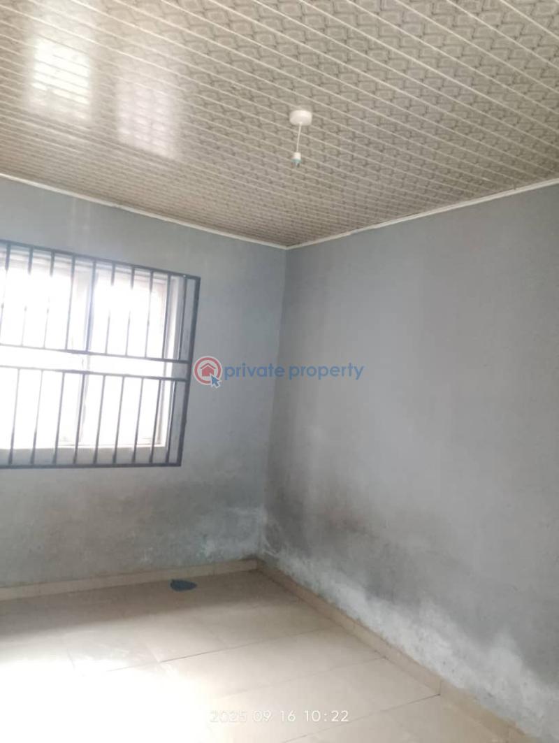 Room and parlor self available at iyana agbala after adegbayi with tiles, new ife road, iwo road, ibadan. - 6 1 bedroom Mini Flat For Rent Iyana Agbala, New Ife Road Ibadan Oyo - 6