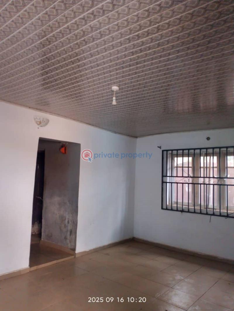 Room and parlor self available at iyana agbala after adegbayi with tiles, new ife road, iwo road, ibadan. - 7 1 bedroom Mini Flat For Rent Iyana Agbala, New Ife Road Ibadan Oyo - 7