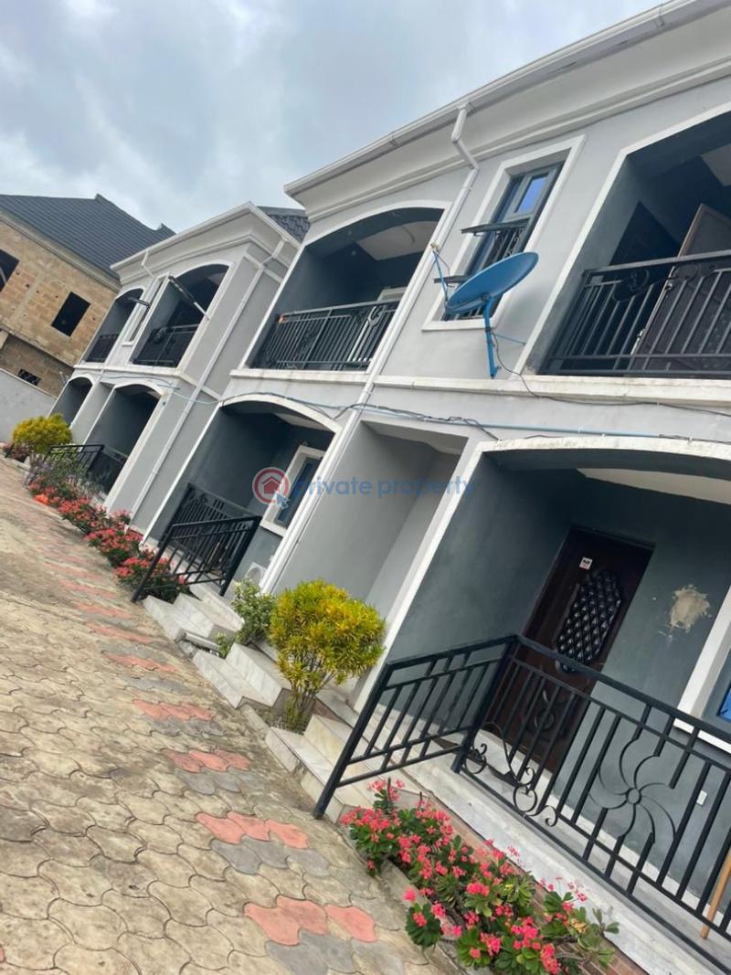 Block Of Flats For Rent Pave Water Alaka Elebu. Akala Express Ibadan Oyo - 0