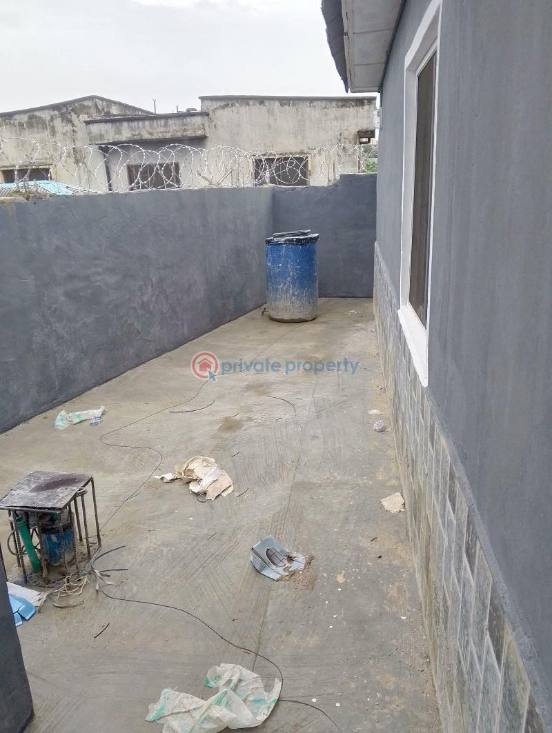 1 bedroom Mini Flat For Rent Agric Ikorodu Lagos Ikorodu Lagos - 4