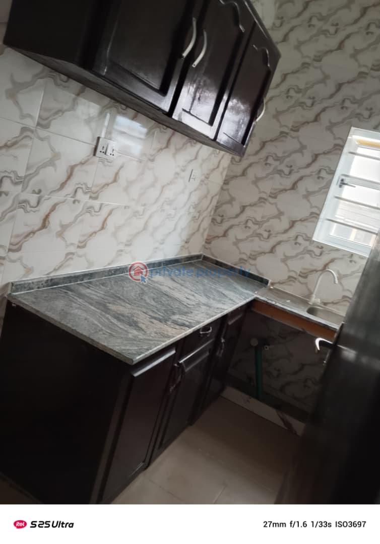 Block Of Flats For Rent Oyesian Back Of Kolapo Ishola Gra Akobo Ibadan Oyo - 4