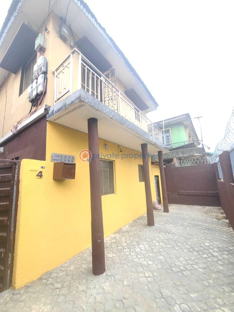 1 bedroom Mini Flat For Rent Fadeyi Shomolu Lagos - 0