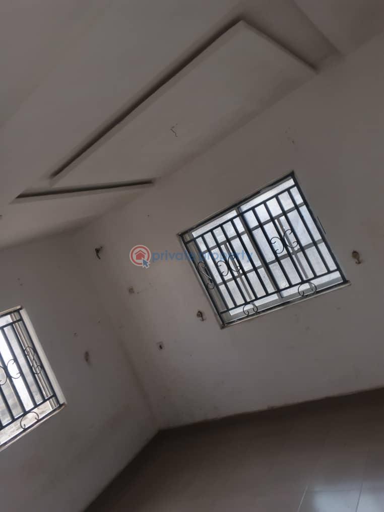 1 bedroom Mini Flat For Rent Peluseriki, Ire Akari, Akala Express Akala Express Ibadan Oyo - 0