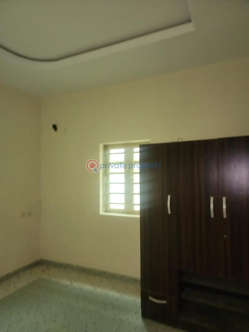 Room and parlour self contain at ilu tuntun asunle tipper garage off akala express junction,close to the main road - 6 1 bedroom Mini Flat For Rent Ilu Tuntun Asunle Akala Express Akala Express Ibadan Oyo - 6