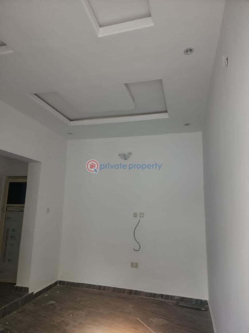Room and parlour self contain at ilu tuntun asunle tipper garage off akala express junction,close to the main road - 3 1 bedroom Mini Flat For Rent Ilu Tuntun Asunle Akala Express Akala Express Ibadan Oyo - 3
