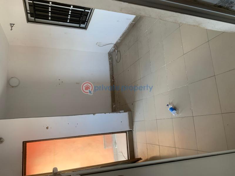 1 bedroom Self Contain For Rent 6, Onileyan Street Bariga Bariga Shomolu Lagos - 8