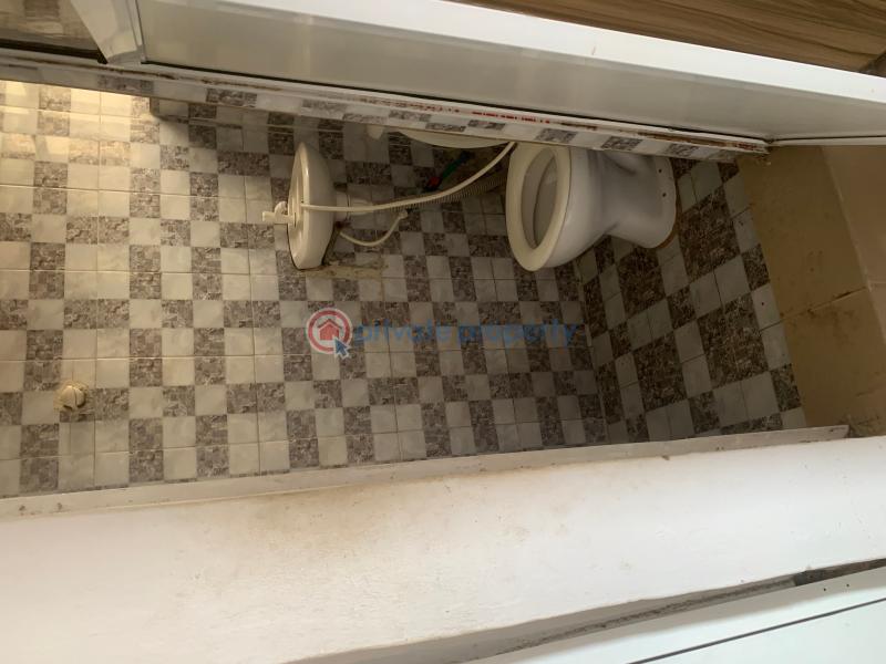 1 bedroom Self Contain For Rent 6, Onileyan Street Bariga Bariga Shomolu Lagos - 2