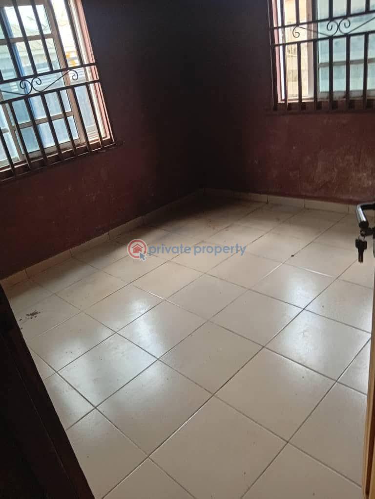 Self Contain For Rent Oga Oloye Igbogbo Igbogbo Ikorodu Lagos - 0