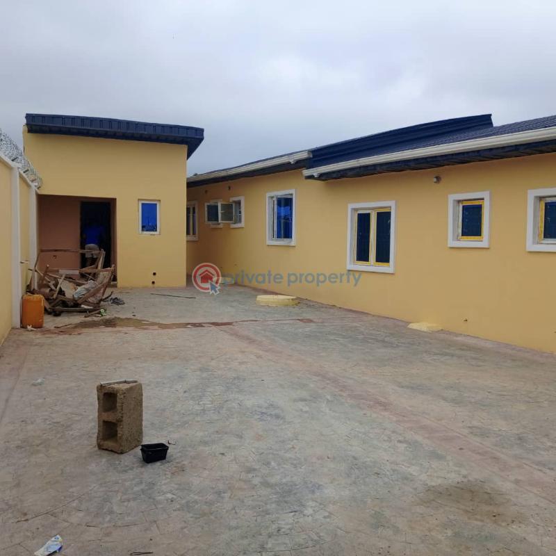 Room self with good facilities behind asipa super market tipper garage off akala express ibadan - 4 1 bedroom Self Contain For Rent Ashipa, Akala Express Akala Express Ibadan Oyo - 4
