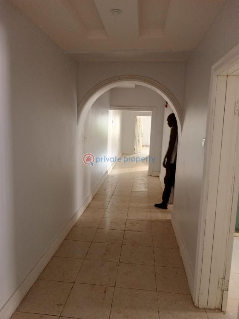 1 bedroom Self Contain For Rent Alpha Beach Road Jakande Lekki Lagos - 4