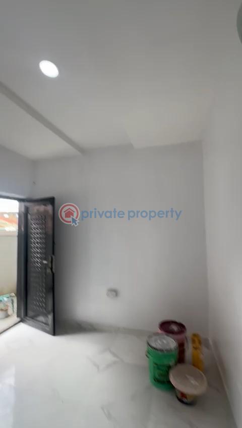 1 bedroom Self Contain For Rent Pedro Shomolu Palmgroove Shomolu Lagos - 4