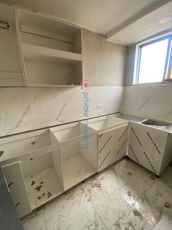 1 bedroom Block Of Flats For Sale Lekki Phase 1, Lagos State. Lekki Phase 1 Lagos - 4