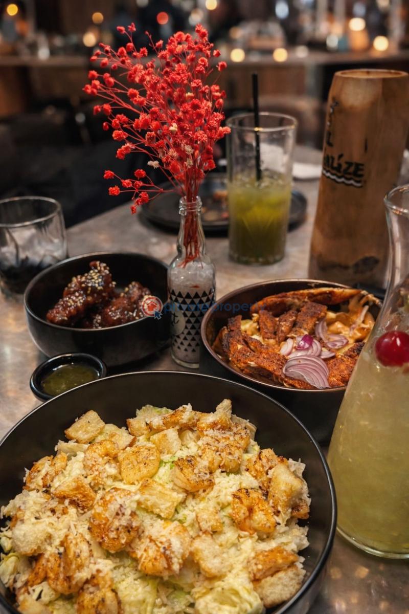 Restaurant/Bar For Sale Admiralty Way Lekki Phase 1 Lagos - 2