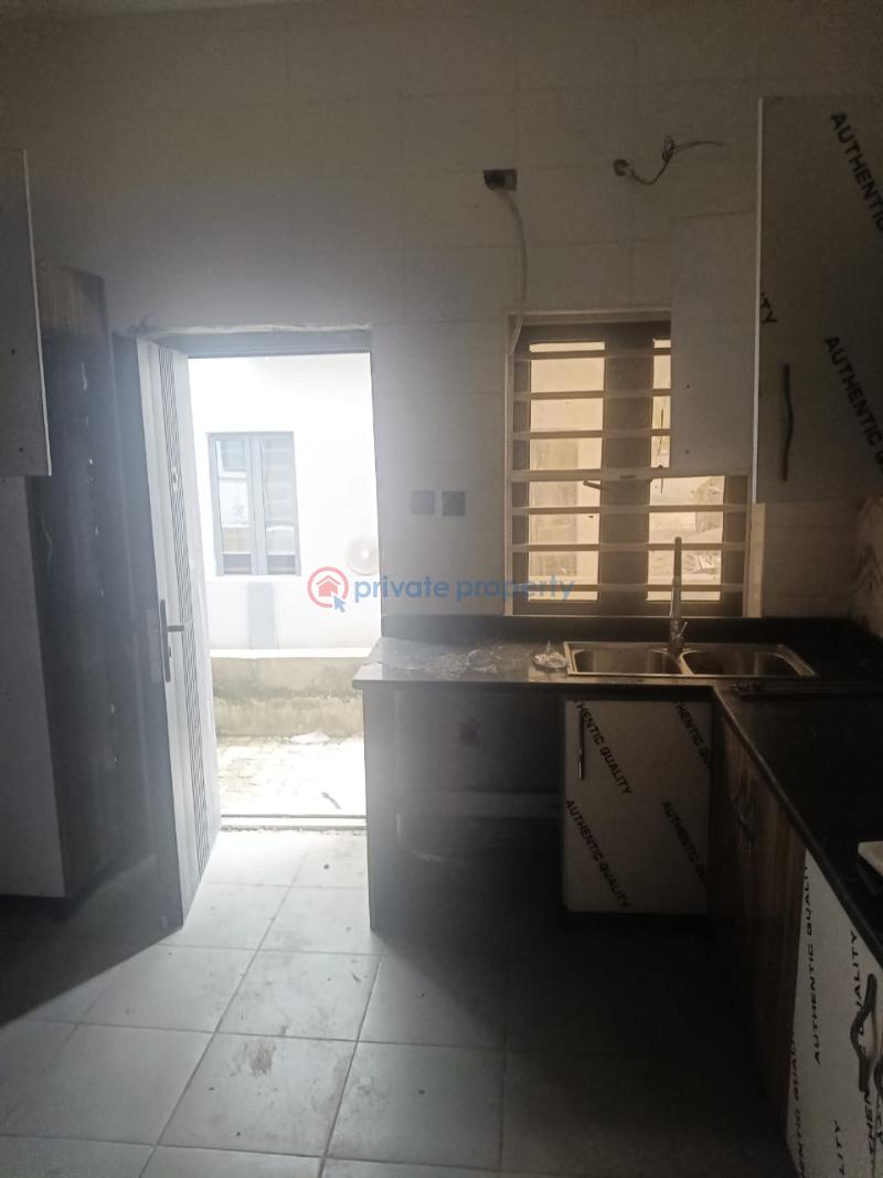 House For Rent Orchid Road Lekki Lagos. Along Lekki Expressway Lagos - 4