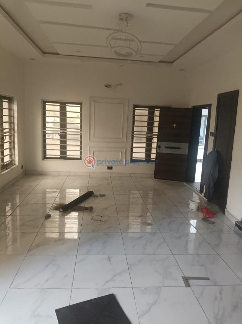 House For Rent Orchid Road Lekki Lagos. Along Lekki Expressway Lagos - 7