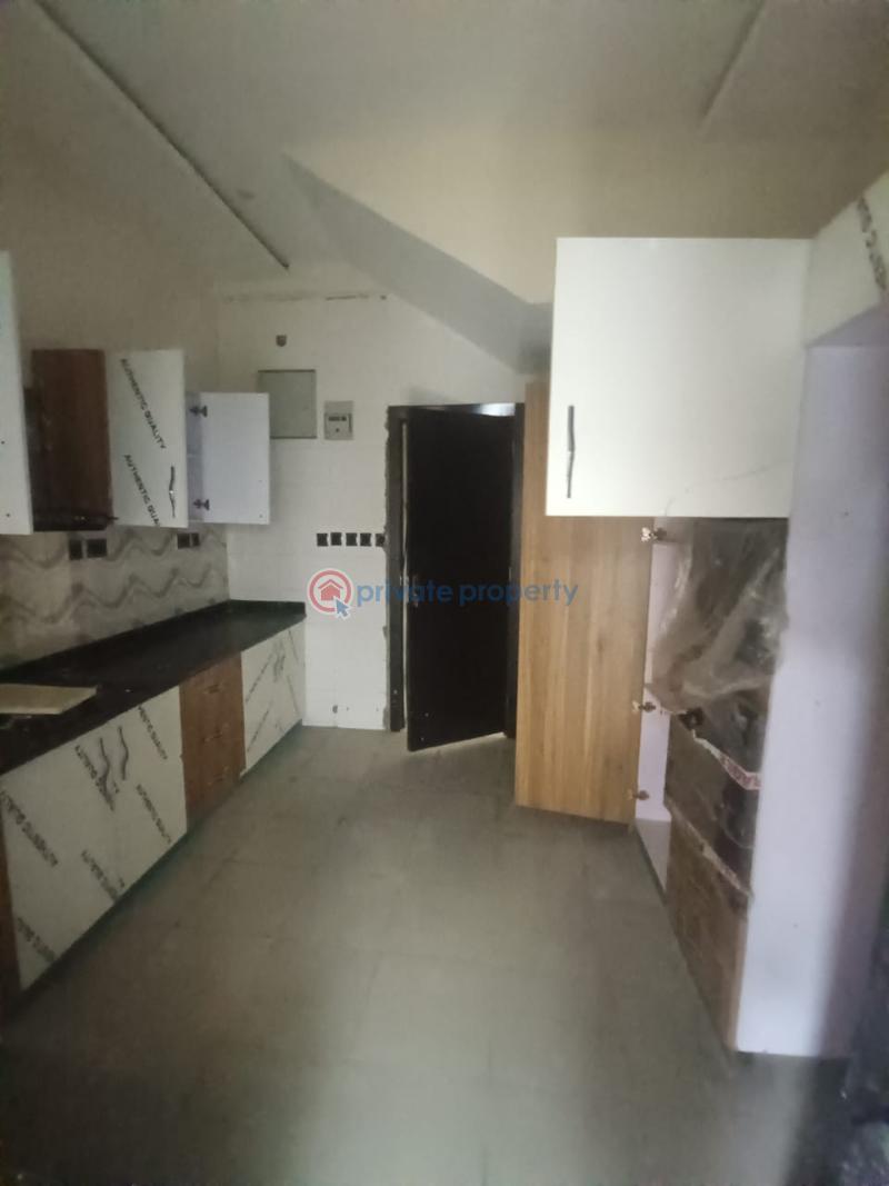 House For Rent Orchid Road Lekki Lagos. Along Lekki Expressway Lagos - 0