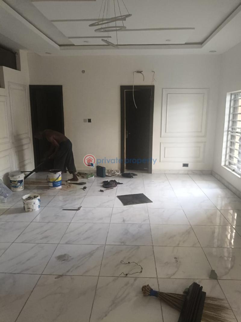 House For Rent Orchid Road Lekki Lagos. Along Lekki Expressway Lagos - 6