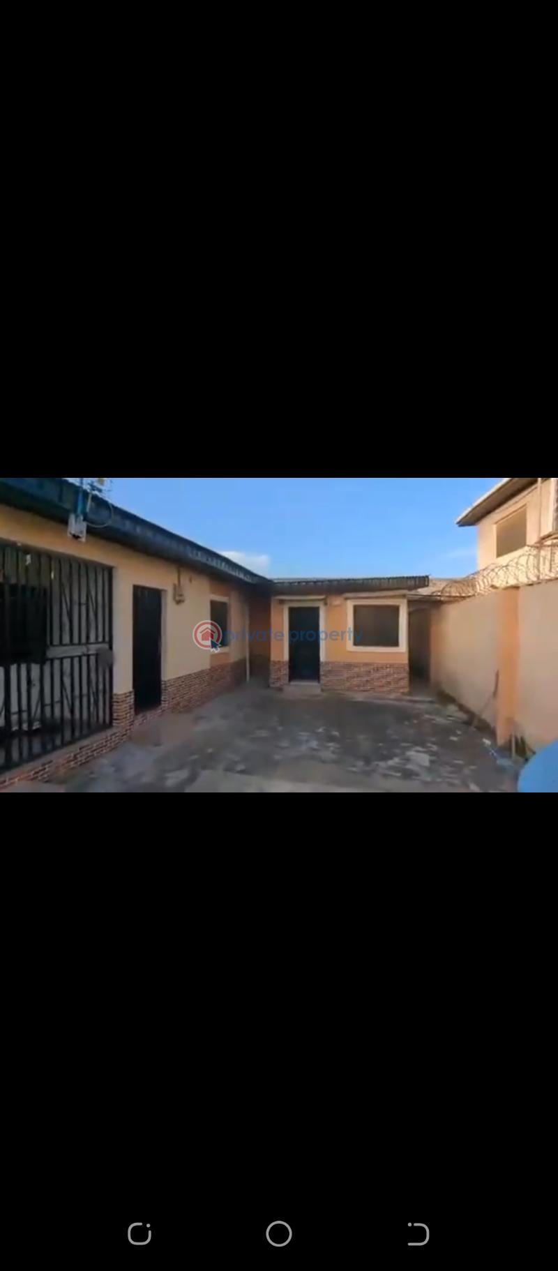 6 bedroom Detached Bungalow For Sale New Oke Oba, Abule Egba Abule Egba Lagos - 2