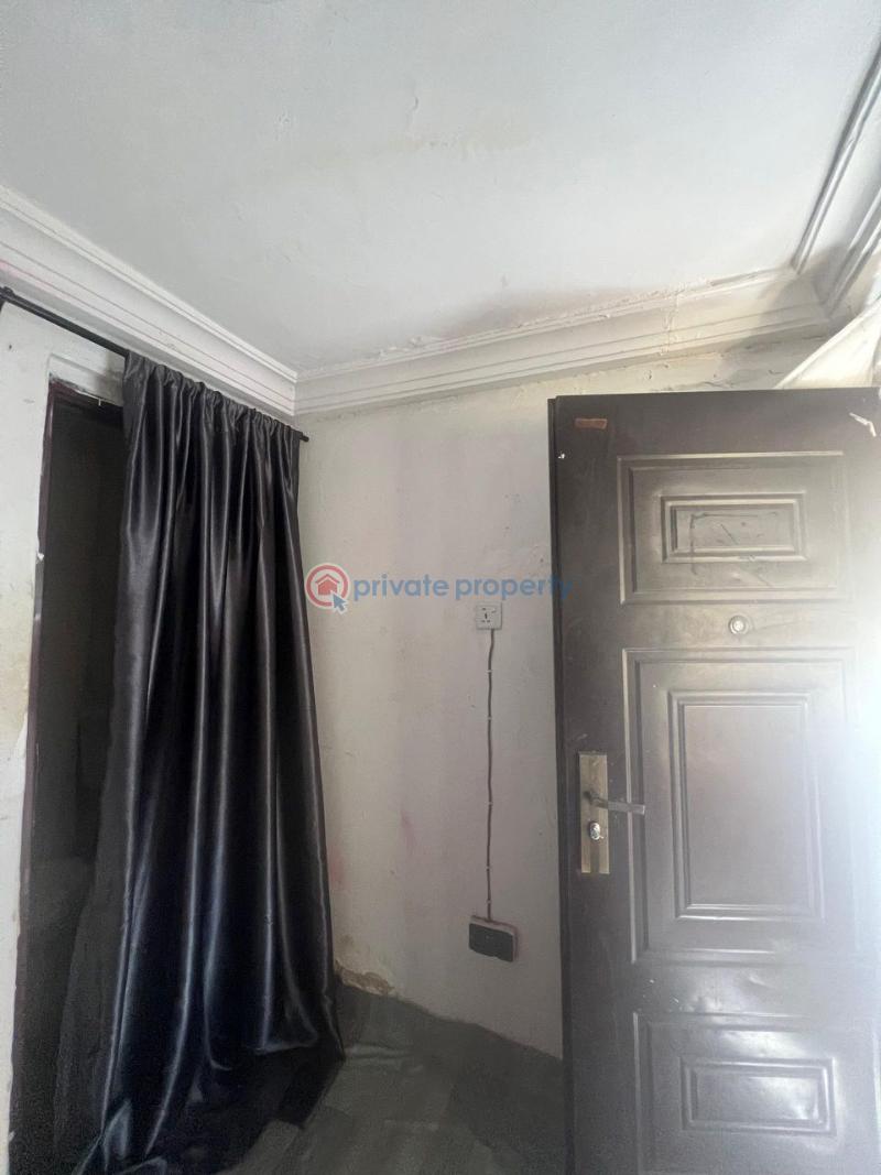 Room or Boys Quarter For Rent Bera Estate Chevron Drive Lekki Lagos - 1