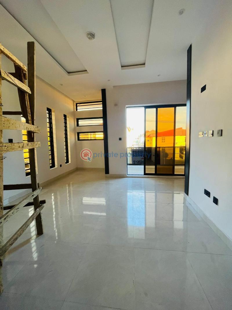 6 bedroom Detached Duplex For Sale Luxury 6 Bedroom Fully Detached Duplex Plus Bq And Pool In A Serene Environment Magodo GRA Phase 2 Kosofe/Ikosi Lagos - 12