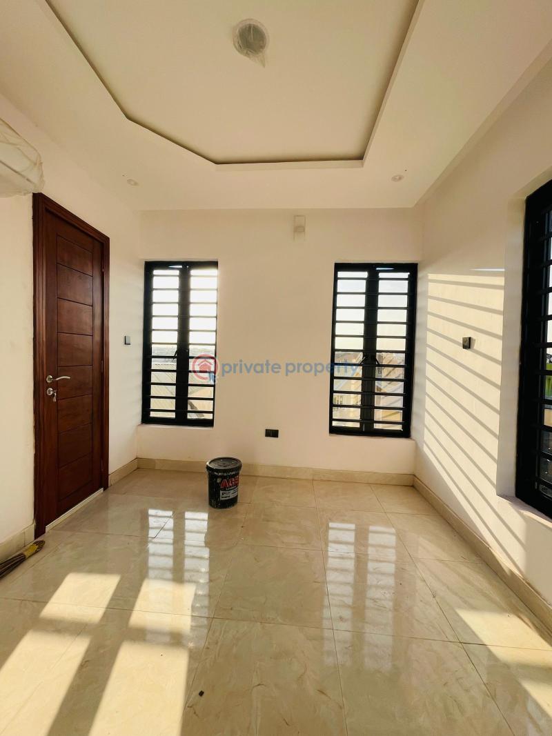 6 bedroom Detached Duplex For Sale Luxury 6 Bedroom Fully Detached Duplex Plus Bq And Pool In A Serene Environment Magodo GRA Phase 2 Kosofe/Ikosi Lagos - 22