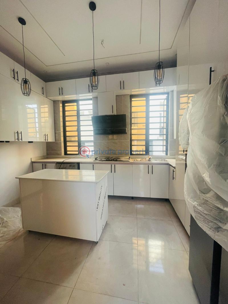 6 bedroom Detached Duplex For Sale Luxury 6 Bedroom Fully Detached Duplex Plus Bq And Pool In A Serene Environment Magodo GRA Phase 2 Kosofe/Ikosi Lagos - 8