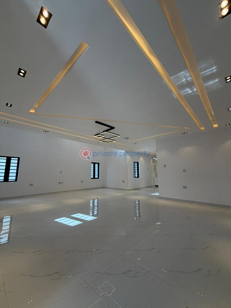 5 bedroom Detached Duplex For Sale Oluyole Estate Ibadan Oyo - 2