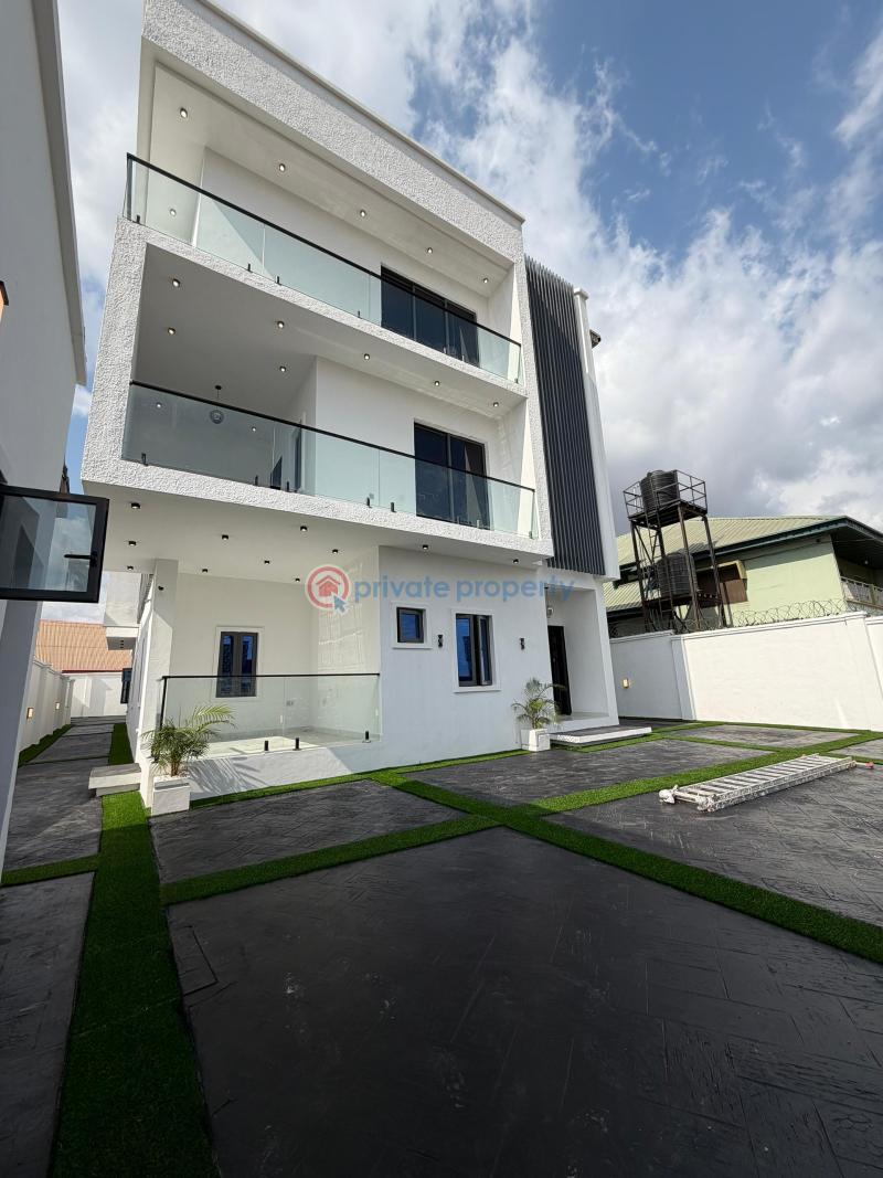 5 bedroom Detached Duplex For Sale Oluyole Estate Ibadan Oyo - 1
